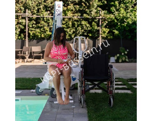 Лифт-подъемник для людей с инвалидностью PelicanPOOL